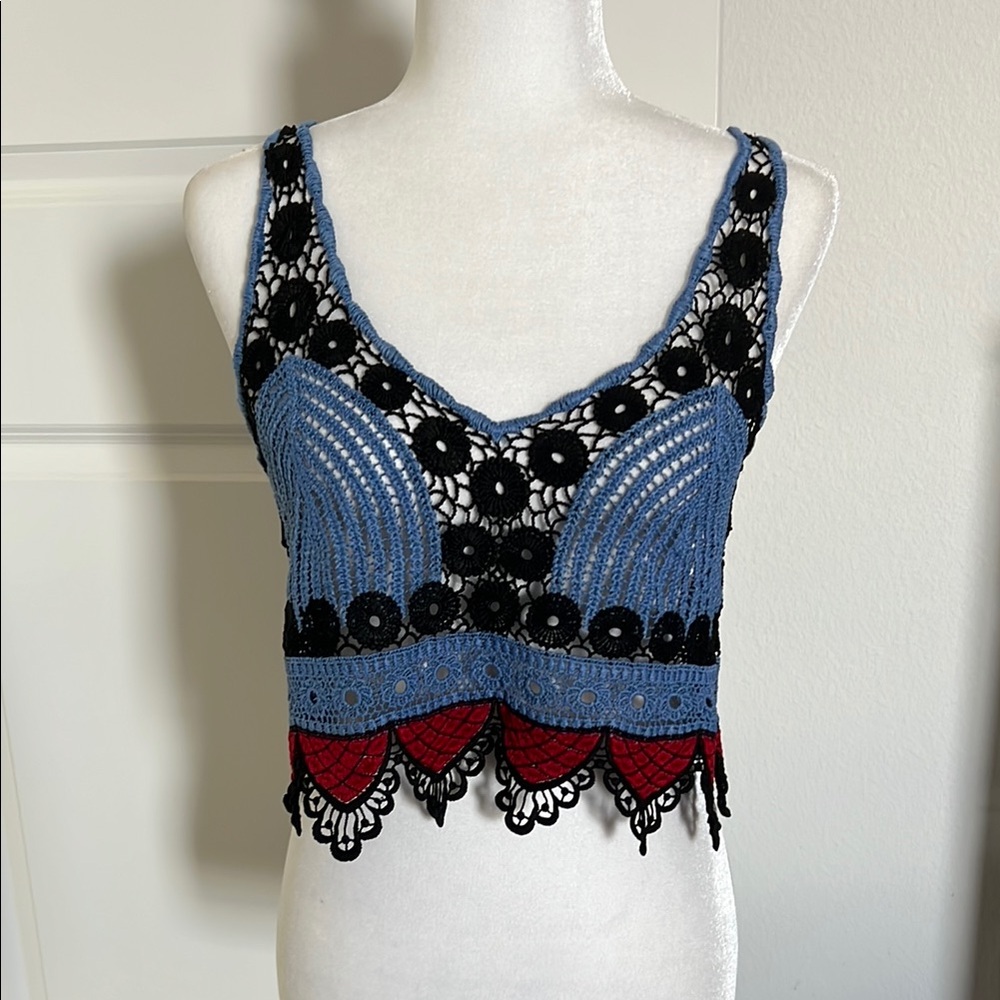 EUC Blue and Black Crochet Lace Crop Top Small